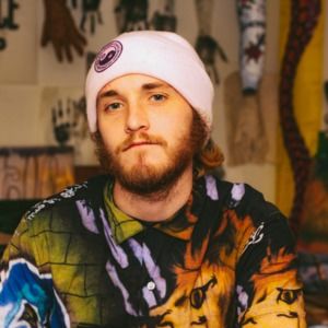 Meet your Posher, James noah